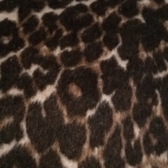 Leopard Top - Picture 2 of 4